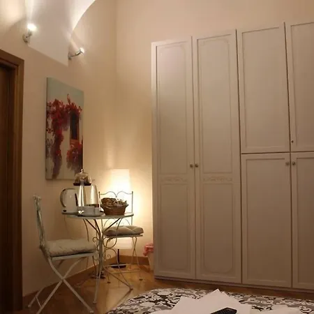 Bed & Breakfast Centro Storico 4*